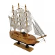 Модель парусника (21,5х24х4,5 см)