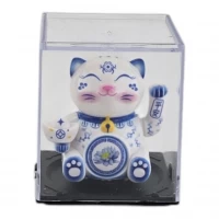 Кошка Манэки Нэко на солнечной батарее (6,4х5,4х5,4 см) Кошка Манэки Нэко на солнечной батарее (6,4х5,4х5,4 см)
