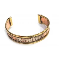 Браслет медный с мантрой и камнями (18х1,5 см)