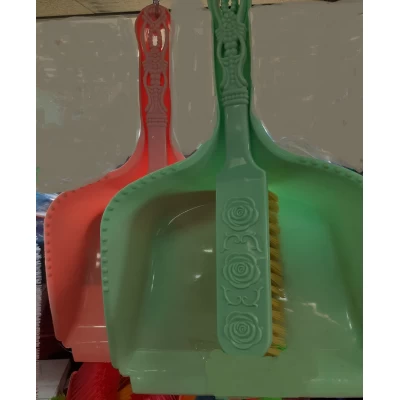 Комплект для уборки совок + щетка, цвета в ассортименте Комплект для уборки совок + щетка, цвета в ассортименте