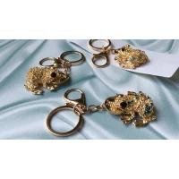 Брелок жабка с монеткой