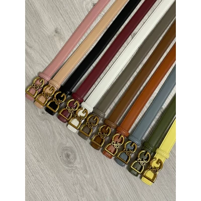 Ремень кожаный с пряжкой бренд ширина 2,5 см, длина 110 см