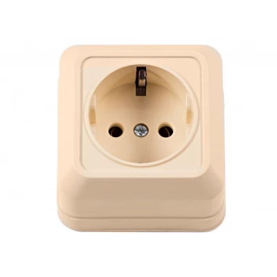 Наружная розетка с заземлением Luxel OPERA (2304) кремовая