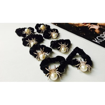 Резинка велюр, жемчужный паучек