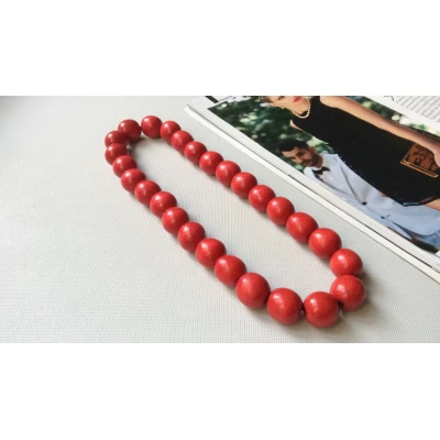 Бусы пластик , крупные, диам 2 см, длина 50 см Бусы пластик , крупные, диам 2 см, длина 50 см