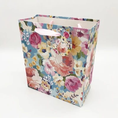 Пакет цветы с атласной ручкой с напылением из серебра, 18*21*8,5 см, цвета в ассортименте  