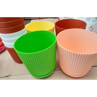 Горшок для цветов Гелиос-11см, 0,75 л ребристый с подставкой Горшок для цветов Гелиос-11см, 0,75 л ребристый с подставкой