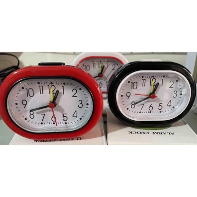 Будильник кварцевый 117