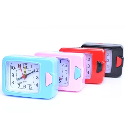 Будильник кварцевый 137