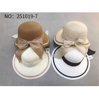 Шляпа женская •Размер 58 ( внутри затягивается)