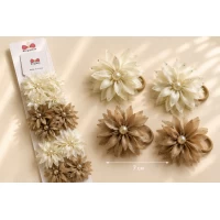 Нежный атласный цветок на тонкой резинке