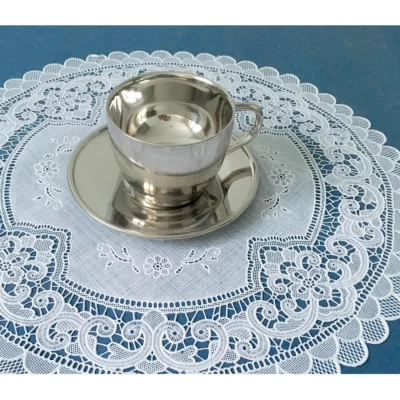 Ажурные виниловые салфетки круглые (40 см х 40см) (золото, серебро) в ассортиментe Ажурные виниловые салфетки круглые (40 см х 40см) (золото, серебро) в ассортиментe