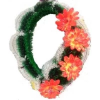 ВЕНОК АЖУРНЫЙ "ПОЛТАВА", ЦВЕТОК КРОКУС №18, 52x37 см