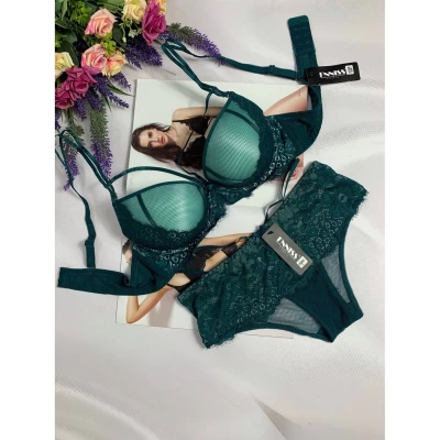 Комплект нижнего белья, бюст на поролоне В 19008