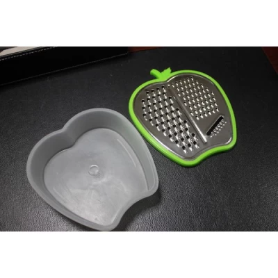 Терка с контейнером "Яблоко" 15х17х4см