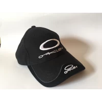 Бейсболка Oakley (черная)