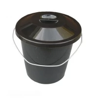 Ведро полиэтиленовое с меркой 10 литров чёрное с металлической ручкой и крышкой (ПолимерАгро)