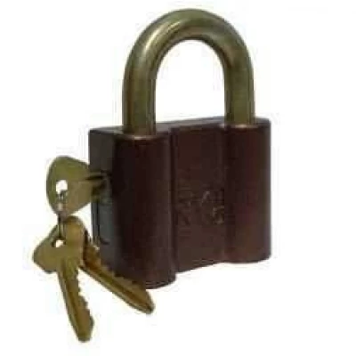 Висячий гаражный замок с каленой дужкой МС глобус ключ сбоку Висячий гаражный замок с каленой дужкой МС глобус ключ сбоку