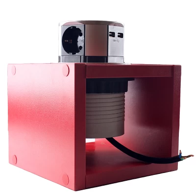 Компактная мебельная розетка (горизонтальная) 3х16 А, 2хUSB 2,4 А IP40 Компактная мебельная розетка (горизонтальная) 3х16 А, 2хUSB 2,4 А IP40