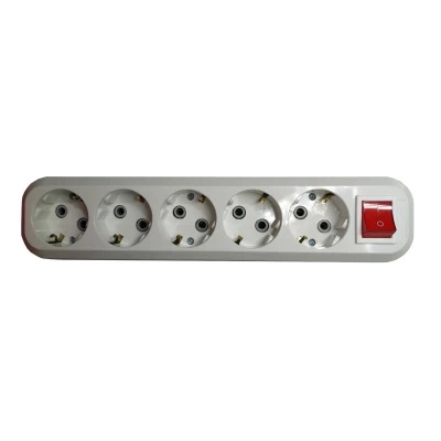 Колодка пятиместная с заземлением с кнопкой