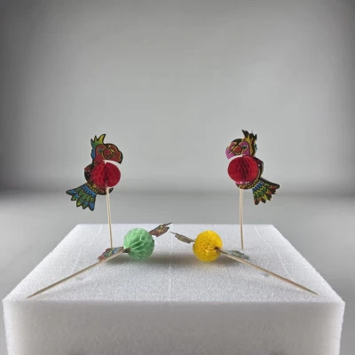 Шпилька для фруктов и десертов 