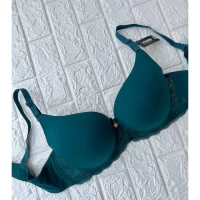 Гладкий бюстгальтер на поролоне D 928