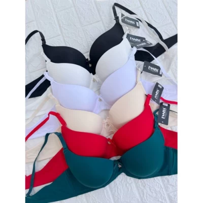 Гладкий бюстгальтер на корректоре, B 891 Гладкий бюстгальтер на корректоре, B 891