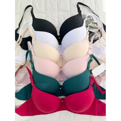 Гладкий бюстгальтер на корректоре, B 81606 Гладкий бюстгальтер на корректоре, B 81606