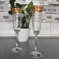 Пара бокалов для шампанского(190мл) с золотой обводкой произ-во Чехия Bohemia 