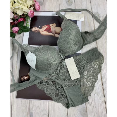 Комплект нижнего белья В 947