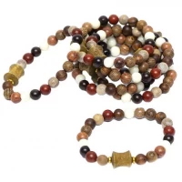 Браслет 014 из деревянных бусин 8мм на резинке.