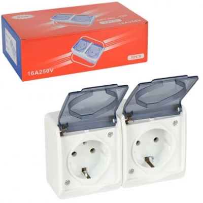 Розетка накладна EURO подвійна із заземленням та кришкою 199