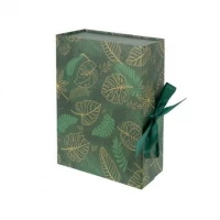 Подарункова коробка 33×25×12 см зі стрічкою та принтом DARK GREEN HL-218