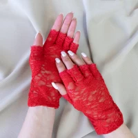 Перчатки кружевные с открытыми пальцами 20см (красные)