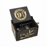 Музыкальная шкатулка винтажная Гарри Поттер 9 и 3/4 (черная) Музыкальная шкатулка винтажная Гарри Поттер 9 и 3/4 (черная)