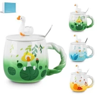 Чашка с крышкой и ложкой 