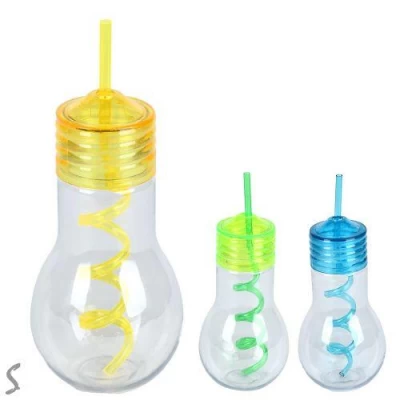 Стакан с крышкой и трубочкой 