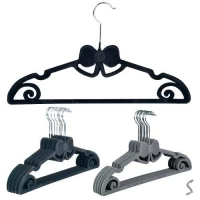 Вешалка с велюровым покрытием 