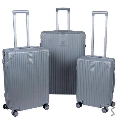 Чемодан пластик 20/24/28'' 3шт/наб Чемодан пластик 20/24/28'' 3шт/наб