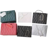 Пакет подарочный бумажный M Пакет подарочный бумажный M