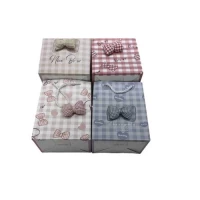 Пакет подарочный бумажный M 