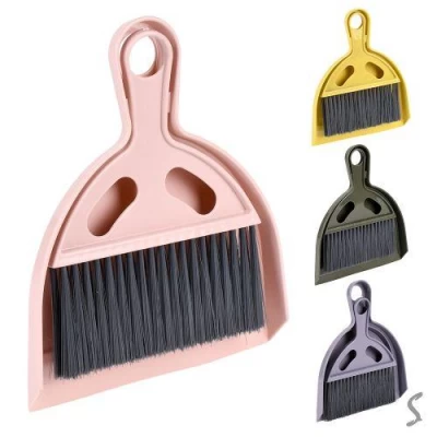 Совок с щеткой 20.5*17см Совок с щеткой 20.5*17см