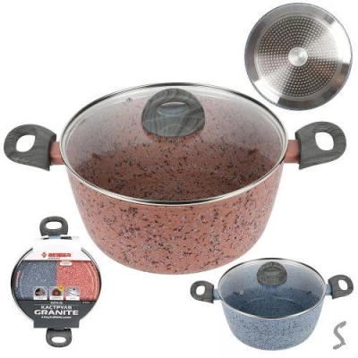 Кастрюля с крышкой литая 