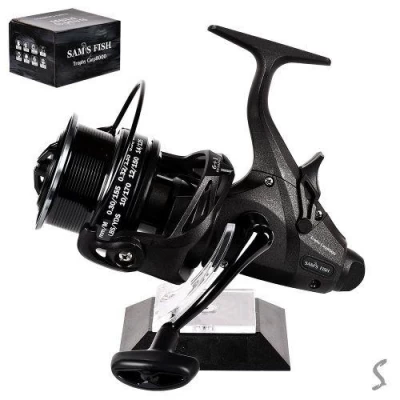 Катушка карповая с бэйтранером 