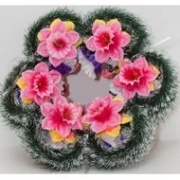 РИТУАЛЬНЫЙ ВЕНОК "СОЛНЦЕ" С АТЛАСНЫМ НАРЦИССОМ