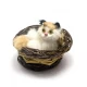 Кошка в лукошке (мяукает)(12х10х9 см) код 26350