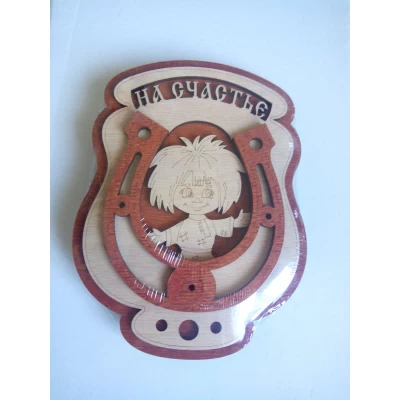 Ключница деревянная с крепежом, размер 17х13 см, Украина