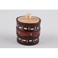 Солонка (деревянная с крышечкой, лакированая, размер 7 х 6.5 см, Украина)