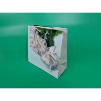 Пакет бумажный подарочный квадратный 23*24*10(артKV-204) (12 шт) Пакет бумажный подарочный квадратный 23*24*10(артKV-204) (12 шт)