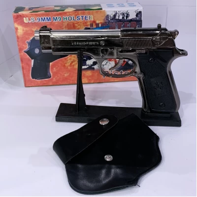 Газовая зажигалка Пистолет M9 с кобурой HL-625 Black